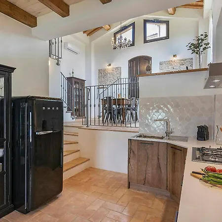 Restored Barn Tuscan Hills View